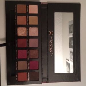 Anastasia Beverly Hills - Modern Renaissance